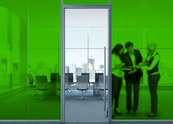 Bedecken Sie grünes bereiftes dekoratives Fenster-Glasschicht PVC-Gesichts-Material mit Gras